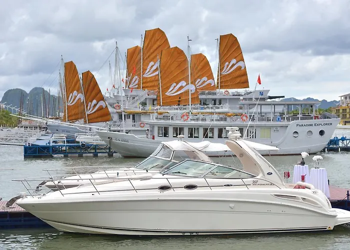 Paradise Sails Cruise