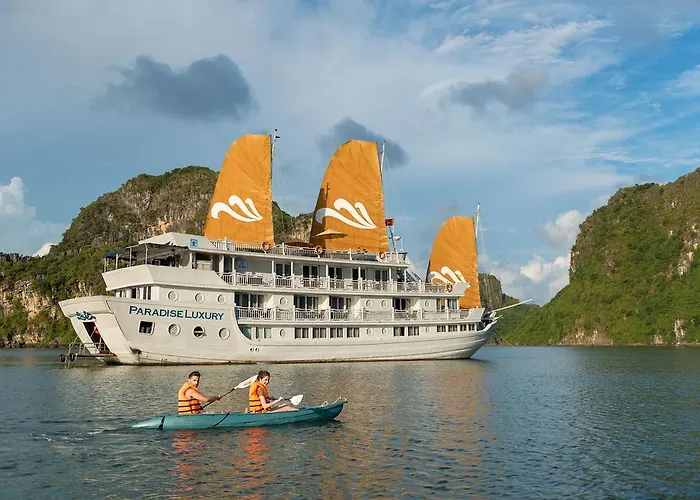 Paradise Sails Cruise  5*