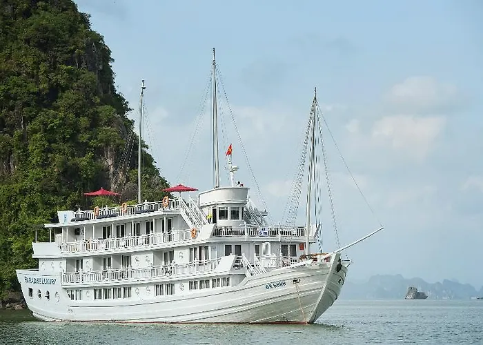 Paradise Sails Cruise 