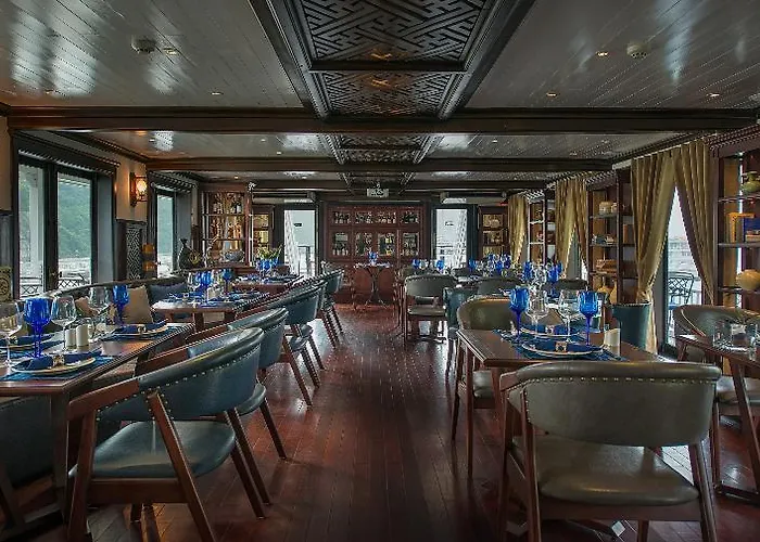 Paradise Sails Cruise
