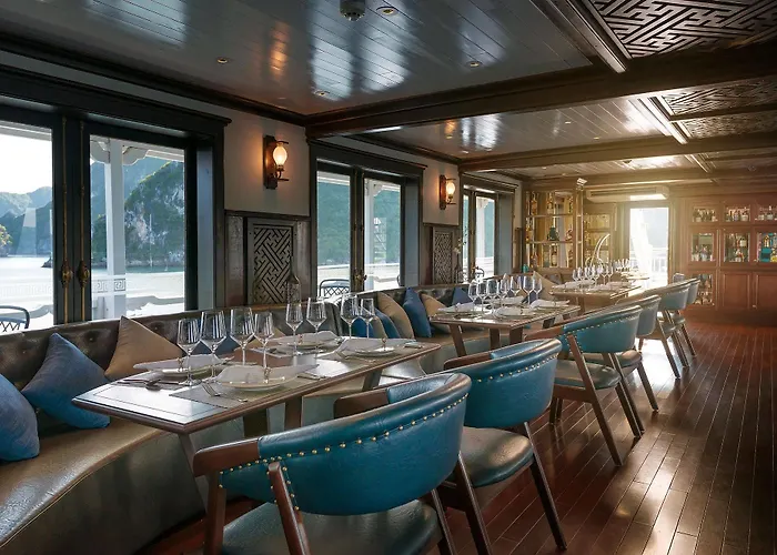 Paradise Sails Cruise  Hạ Long