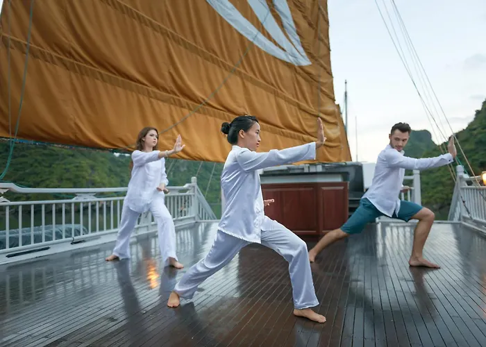 Paradise Sails Cruise 5* Hạ Long