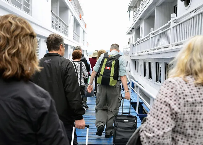 Paradise Sails Cruise