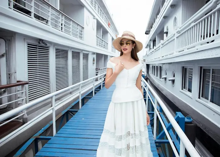  Paradise Sails Cruise Hạ Long