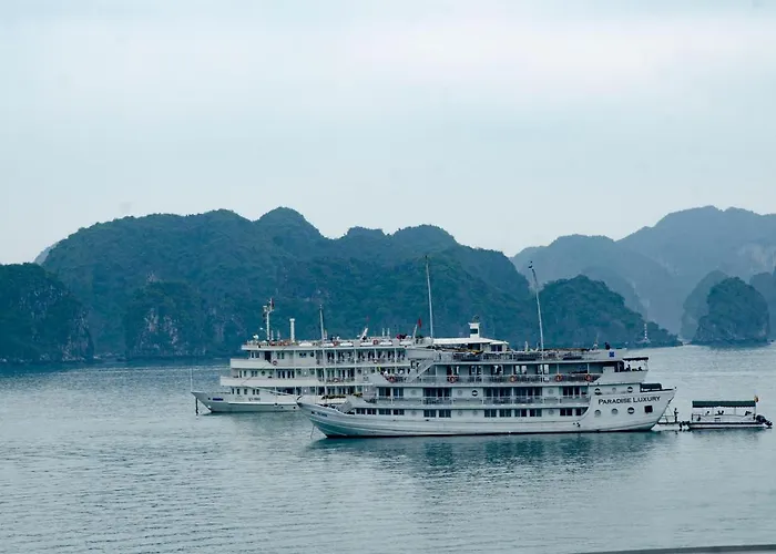 Paradise Sails Cruise 5* Hạ Long