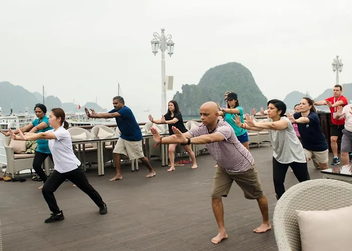 Paradise Sails Cruise  Hạ Long